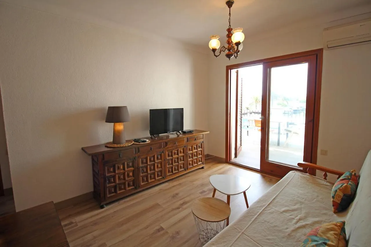 Basic Comfort Apartment Port Segre 0169 Эмпуриабрава
